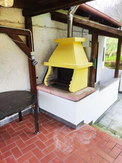 La Casa Nel Bosco Villa Ronco Scrivia Luaran gambar